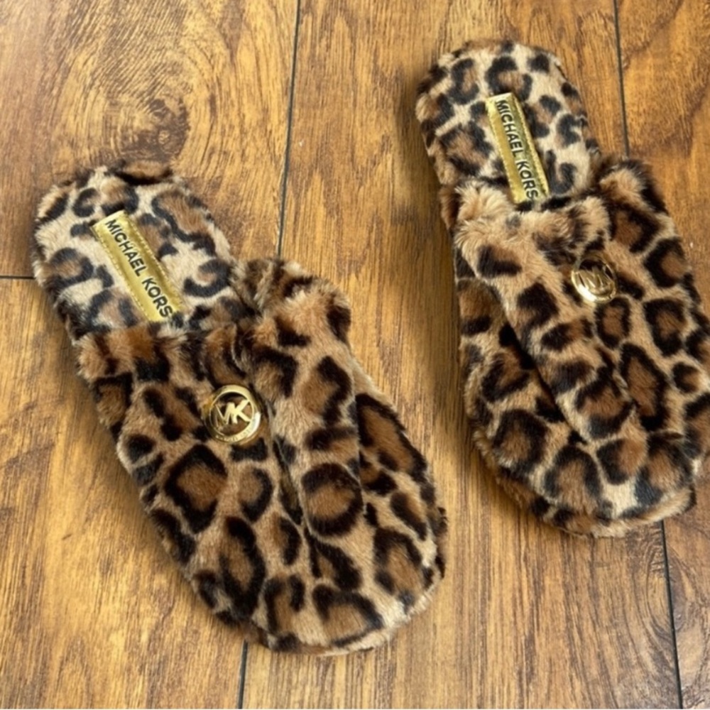 Micheal Kors leopard print jet set slippers